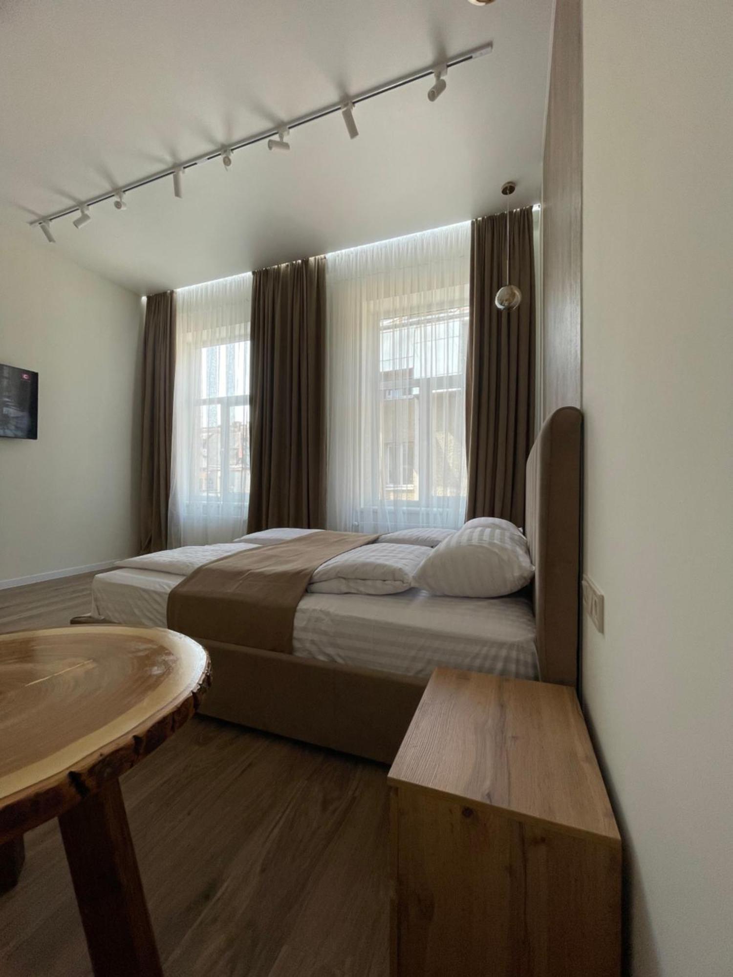 Тиктора, 3 Центр Apartment ลวีฟ ภายนอก รูปภาพ