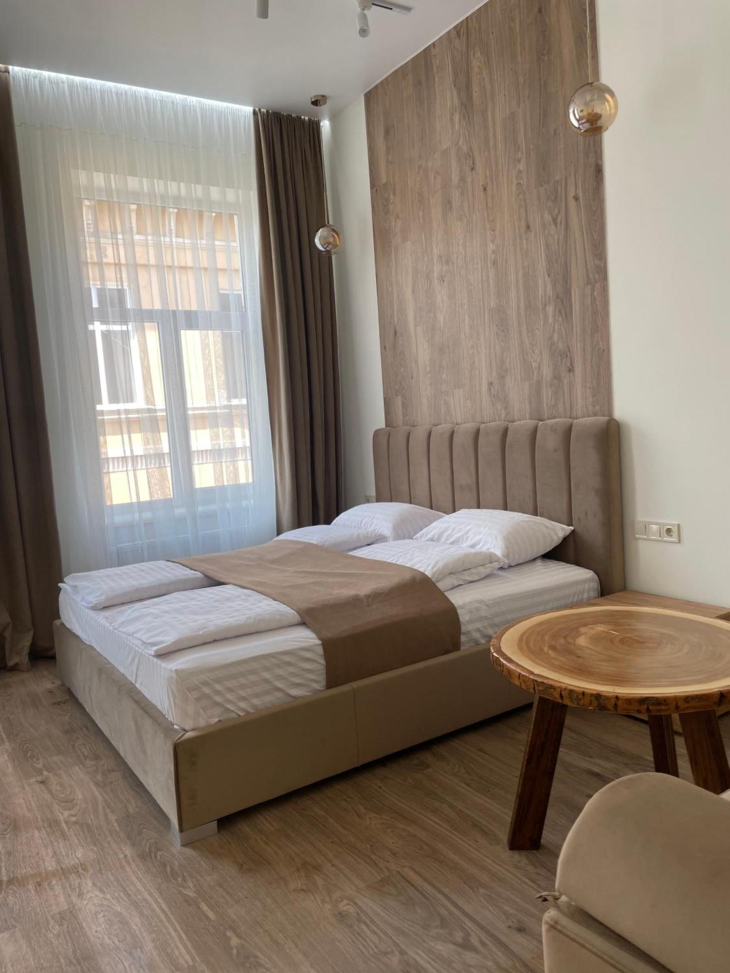 Тиктора, 3 Центр Apartment ลวีฟ ภายนอก รูปภาพ